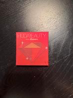 Huda Beauty Ruby Obsessions Eyeshadow Palette, Ophalen of Verzenden, Zo goed als nieuw, Make-up, Overige kleuren