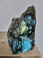 Labradoriet sculptuur, eenzijdig gepolijst, Ophalen of Verzenden, Mineraal