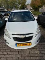 Chevrolet Spark 1.0 Bifuel 2011 Wit, Auto's, 15 km/l, 4 cilinders, Wit, Origineel Nederlands