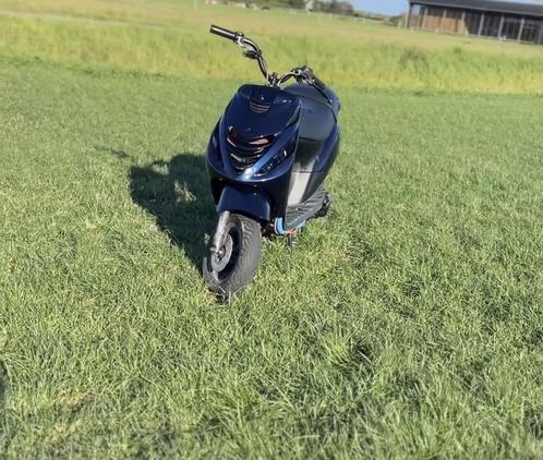Zip 70cc 2takt zonder 123 ruilen mogelijk, Fietsen en Brommers, Scooters | Piaggio, Zo goed als nieuw, Zip, Tweetakt, Ophalen