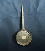 OLIESPUITJE BLIK ROND RECHTE HOEKEN D-23, Ophalen of Verzenden