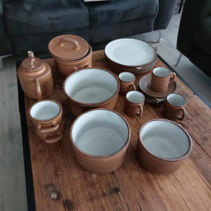 Aardewerk Servies Lucie Bakker, Huis en Inrichting, Keuken | Servies, Zo goed als nieuw, Overige stijlen, Aardewerk, Ophalen of Verzenden