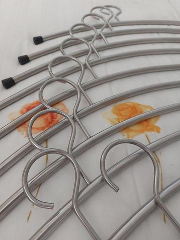 Roest Vrij Stalen Kleren hangers beschikbaar voor biedingen