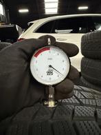 Ford Kuga Winterbanden + velgen, Auto-onderdelen, 18 inch, Gebruikt, 235 mm, Band(en)