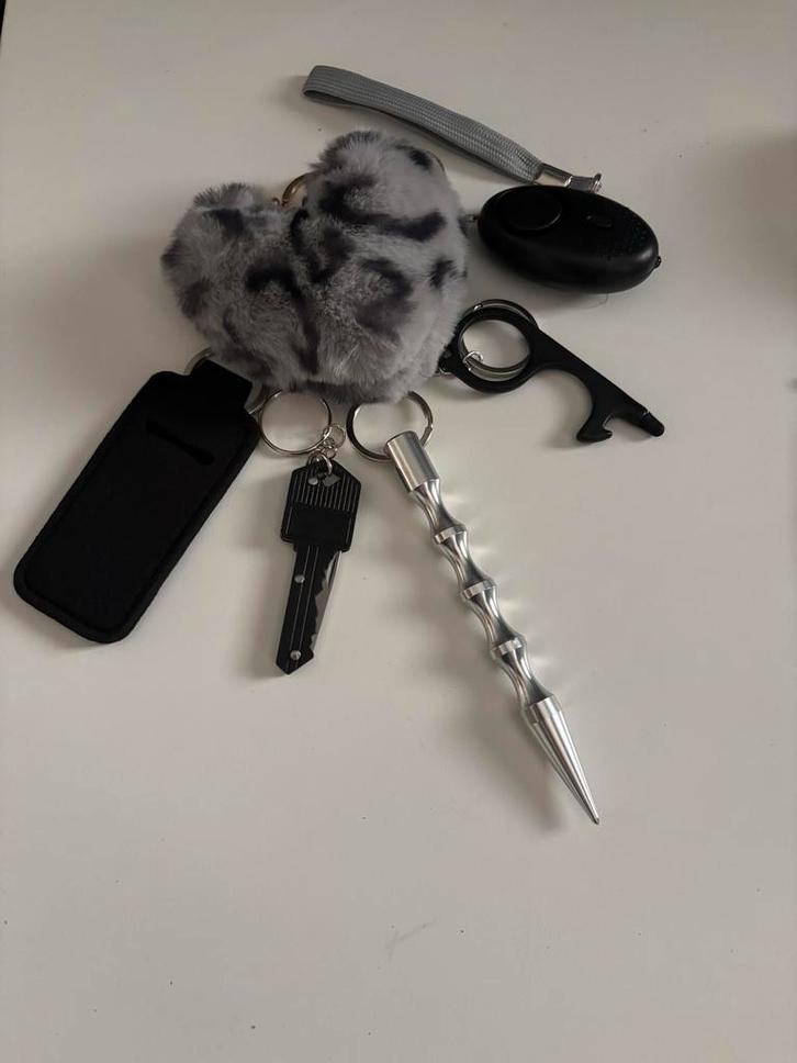 Zelfverdediging Sleutelhanger 6-delig, Sieraden, Tassen en Uiterlijk, Overige Accessoires, Nieuw, Verzenden