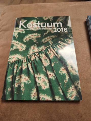 Kostuum 2016 - Nederlandse Kostuumvereniging beschikbaar voor biedingen