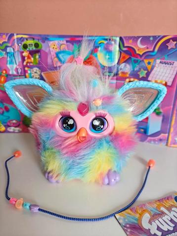 Furby tie-dye (zo goed als nieuw) beschikbaar voor biedingen