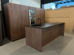 Prachtige greeploze showroom keuken met kookeiland, Ophalen of Verzenden, Nieuw, Composiet, Met kookeiland