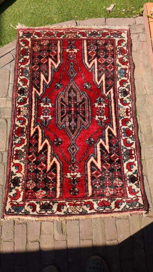 Echte Pakistaanse kleed Bouchard 124x78 rood vloerkleed, Antiek en Kunst, Antiek | Kleden en Textiel, Ophalen of Verzenden