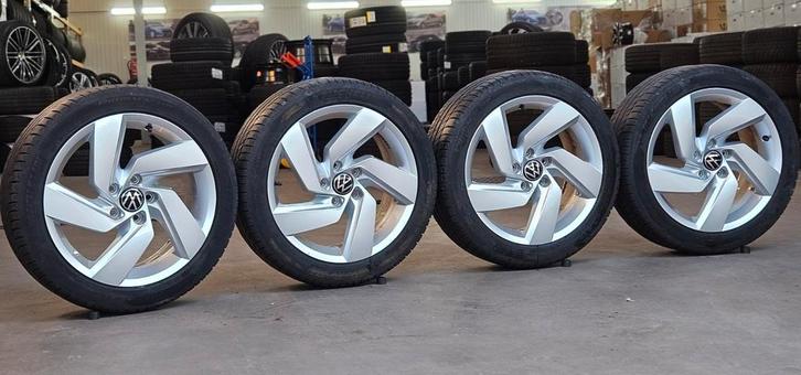 NETTE 17" Orig. Volkswagen Golf GTI Richmond velgen+Banden, Auto-onderdelen, Banden en Velgen, Banden en Velgen, Zomerbanden, 18 inch