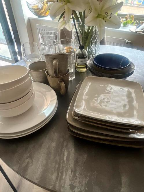 Xenos toscane Servies en meer in goed staat zsm weg, Huis en Inrichting, Keuken | Servies, Bord(en), Overige stijlen, Glas, Ophalen of Verzenden