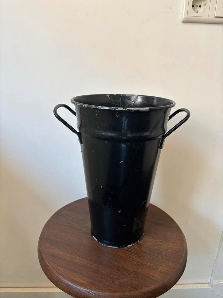 Vintage Emaille Vaas Metaal, Huis en Inrichting, Woonaccessoires | Vazen, Gebruikt, Zwart, Minder dan 50 cm, Overige materialen