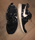 Nike Roshe Run, Nike, Ophalen of Verzenden, Zo goed als nieuw