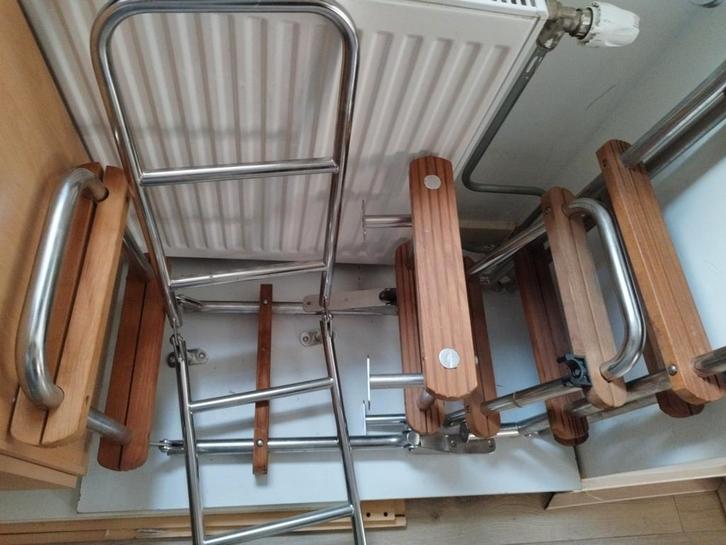 Ladders voor boten, pieren of zwembaden., Watersport en Boten, Accessoires en Onderhoud, Zo goed als nieuw, Ophalen of Verzenden