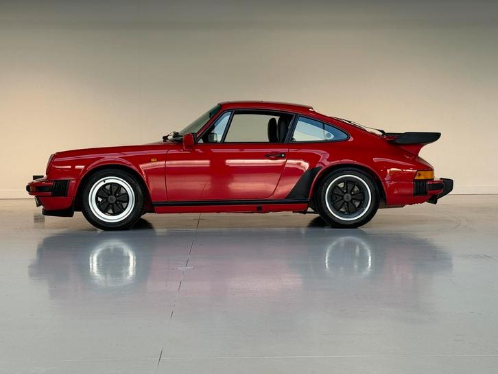 Porsche 911 3.2 Carrera 117.000km Eerste lak, Auto's, Porsche, Bedrijf, Elektrische buitenspiegels, Elektrische stoelverstelling