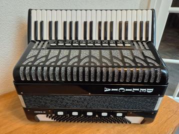 Delicia accordeon 120 bass 4 korig speelklaar zgan beschikbaar voor biedingen