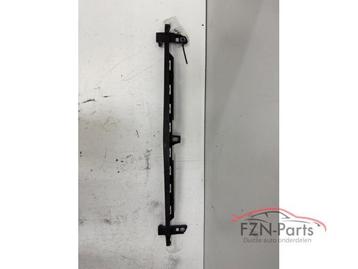 VW Golf 7 Bumpergeleider Midden-voor beschikbaar voor biedingen