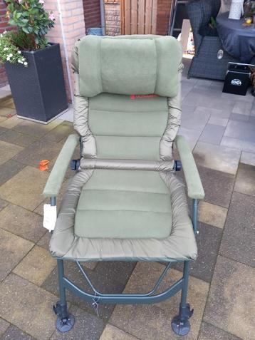 Nieuwe Ultimate Green Comfort Armchair.  beschikbaar voor biedingen