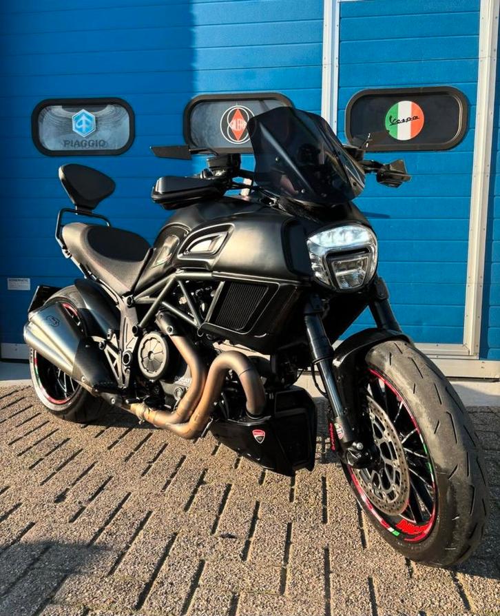 Ducati Diavel, Motoren, Motoren | Ducati, Particulier, Overig, meer dan 35 kW, 2 cilinders, Ophalen