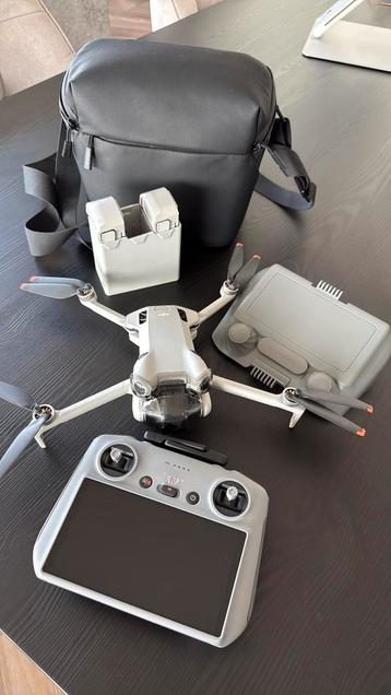 DJI Mini 4 Pro + RC2 + tas beschikbaar voor biedingen