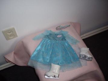 baby boren schaatspakje met schaatsjes beschikbaar voor biedingen