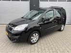 Peugeot PARTNER 1.2 PURETECH ALLURE / PDC / CRUISE /TREKHAAK, Auto's, Peugeot, Voorwielaandrijving, Gebruikt, 1199 cc, Zwart