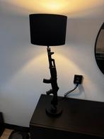 AK47 Lamp, Huis en Inrichting, Ophalen of Verzenden, Zo goed als nieuw, Metaal, 75 cm of meer