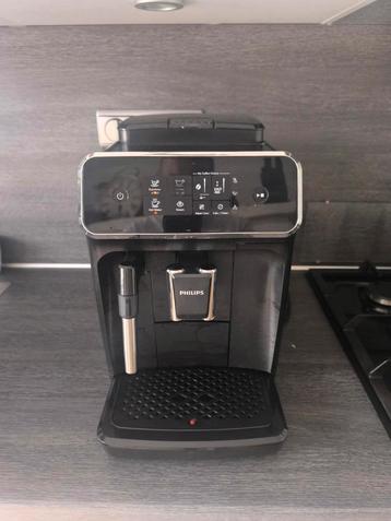 Philips 2200 Volautomatische Espressomachine beschikbaar voor biedingen
