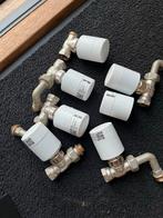 Tado Slimme Radiatorknoppen - DRIE stuks, Ophalen of Verzenden, Slimme thermostaat, Gebruikt