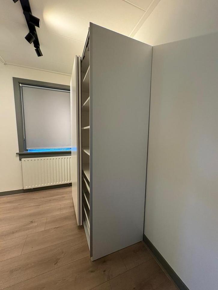 IKEA Pax kast met schuifdeuren, Huis en Inrichting, Kasten | Kledingkasten, Zo goed als nieuw, 200 cm of meer, 150 tot 200 cm