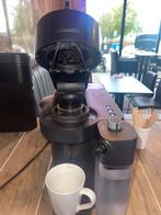Nespresso / Delonghi, Witgoed en Apparatuur, Koffiezetapparaten, Koffiepads en cups, 10 kopjes of meer, Koffiemachine, Ophalen of Verzenden