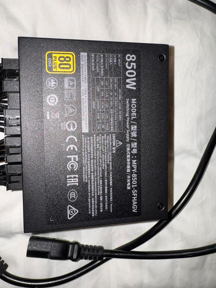 Cooler master MPY-8501-SFHAGV, Computers en Software, Computerbehuizingen, Zo goed als nieuw, Ophalen of Verzenden