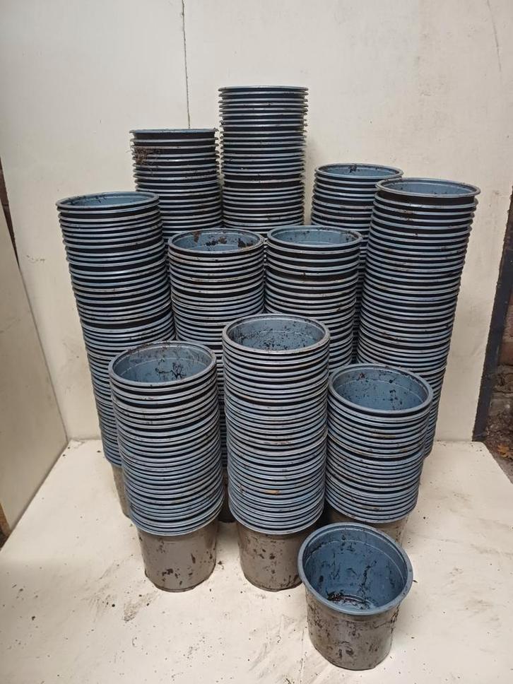 Kweekpotten plantenpotten bloempotten 14 cm, Tuin en Terras, Bloempotten, Gebruikt, Kunststof, Minder dan 40 cm, Minder dan 25 cm