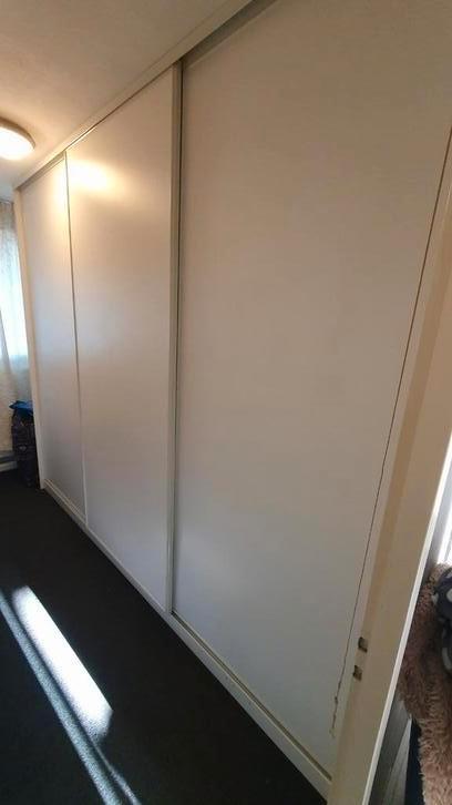 Zeer groten kledings kast schijf, Huis en Inrichting, Kasten | Kledingkasten, Zo goed als nieuw, 200 cm of meer, 200 cm of meer