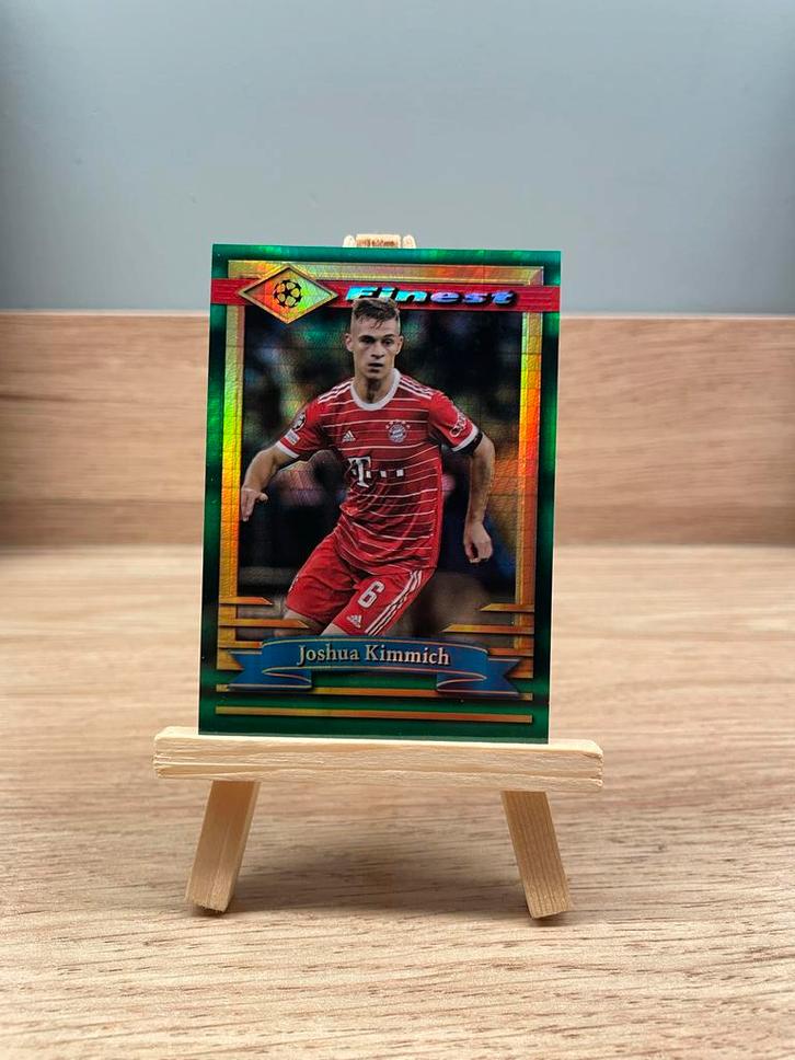 2022-23 Topps Finest Flashbacks Joshua Kimmich /35, Verzamelen, Sportartikelen en Voetbal, Zo goed als nieuw, Spelerskaart, Buitenlandse clubs