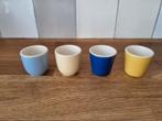 Set van 4 Eierdopjes – Geel & Blauw – Retro & Fris, Huis en Inrichting, Keuken | Servies, Ophalen, Overige typen, Zo goed als nieuw
