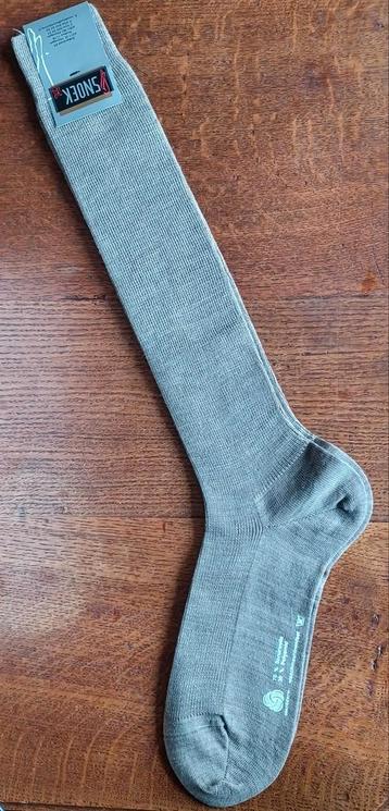 Kniekousen 1 paar, beige, mt 39-42, 70% schuurwol 30% p-amid beschikbaar voor biedingen