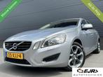 Volvo V60 1.6 T3 Ocean Race TOPSTAAT! CLIMA*PDC*NAV*ADAPTCR, Voorwielaandrijving, 15 km/l, Huisgarantie, 4 cilinders