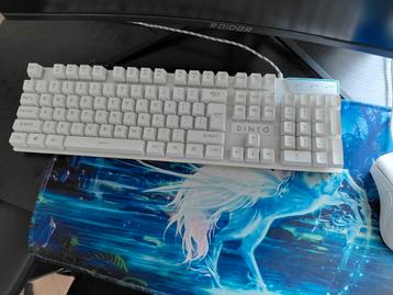Dinto gaming keyboard beschikbaar voor biedingen