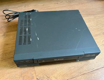 Mitsubishi HS-M30V(E) VHS videorecorder beschikbaar voor biedingen