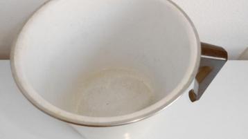 Melkkoker antiek emaille beschikbaar voor biedingen