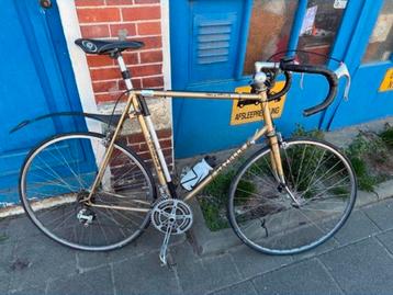 een lichtgewicht Gazelle racefiets in goede staat  beschikbaar voor biedingen