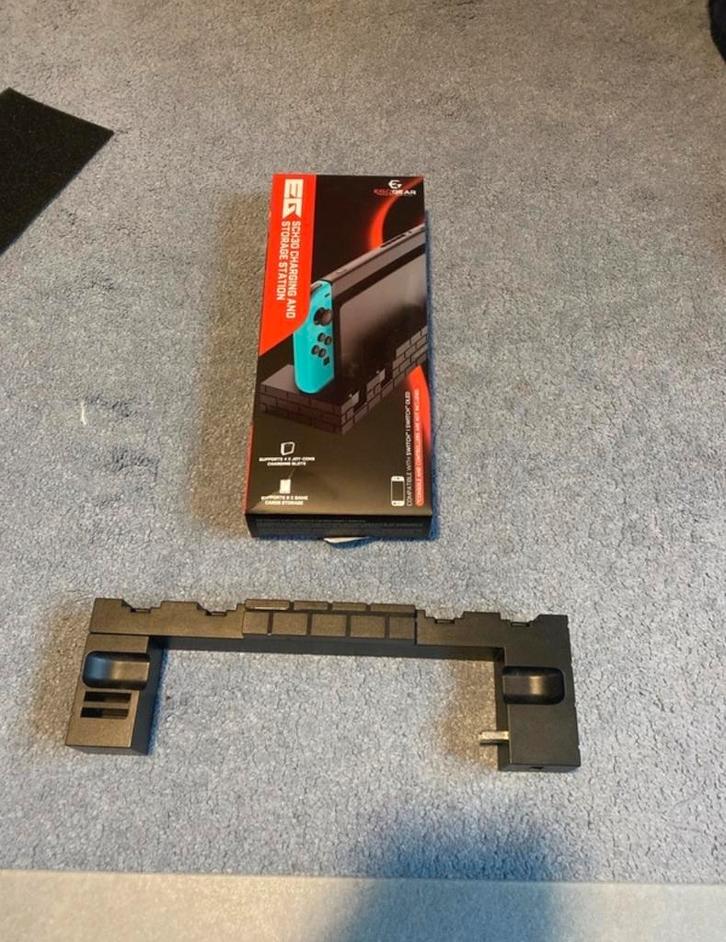 Nintendo Switch Joy-Con Oplaadstation, Spelcomputers en Games, Spelcomputers | Nintendo Consoles | Accessoires, Gebruikt, Ophalen of Verzenden