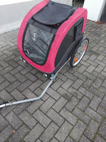 Fietskar / Hondenkar - roze/zwart beschikbaar voor biedingen