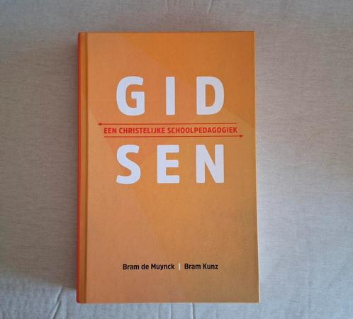 Bram de Muynck - Gidsen, Boeken, Wetenschap, Zo goed als nieuw, Ophalen of Verzenden