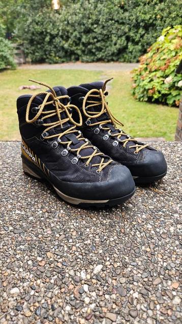 Scarpa Mescalito TRK GTX Bergschoenen Maat 42.5 beschikbaar voor biedingen