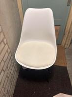 Witte stoel 2x, Ophalen, Zo goed als nieuw, Wit, Twee