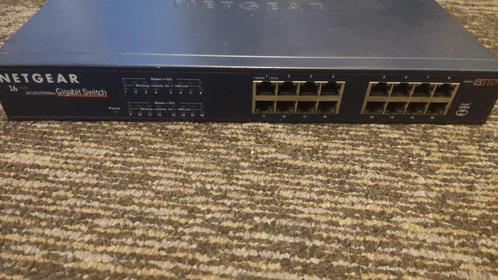 NetGear GS516T 16-Poorts Gigabit Switch, Computers en Software, Netwerk switches, Gebruikt, Ophalen of Verzenden