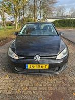 Volkswagen Golf 1.0 TSI 85KW 5D 2016 Zwart, Auto's, Voorwielaandrijving, Stof, Euro 6, Origineel Nederlands