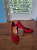 Rode Billi Bi pumps maat 38, Kleding | Dames, Schoenen, Ophalen, Zo goed als nieuw, Rood